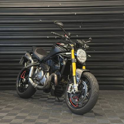 DUCATI MONSTER 1200 S DUCATI MONSTER 1200 S